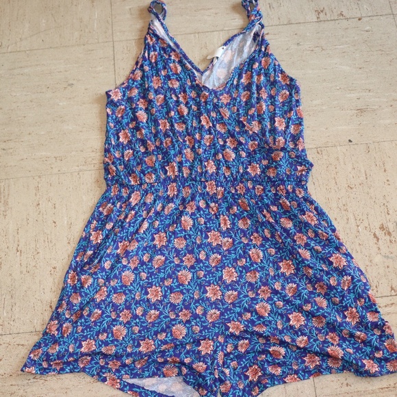 Cute Floral Romper | H&M - Picture 2 of 4